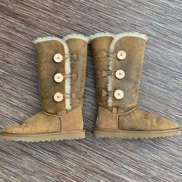 UGG tall boots - Picture 2 of 7